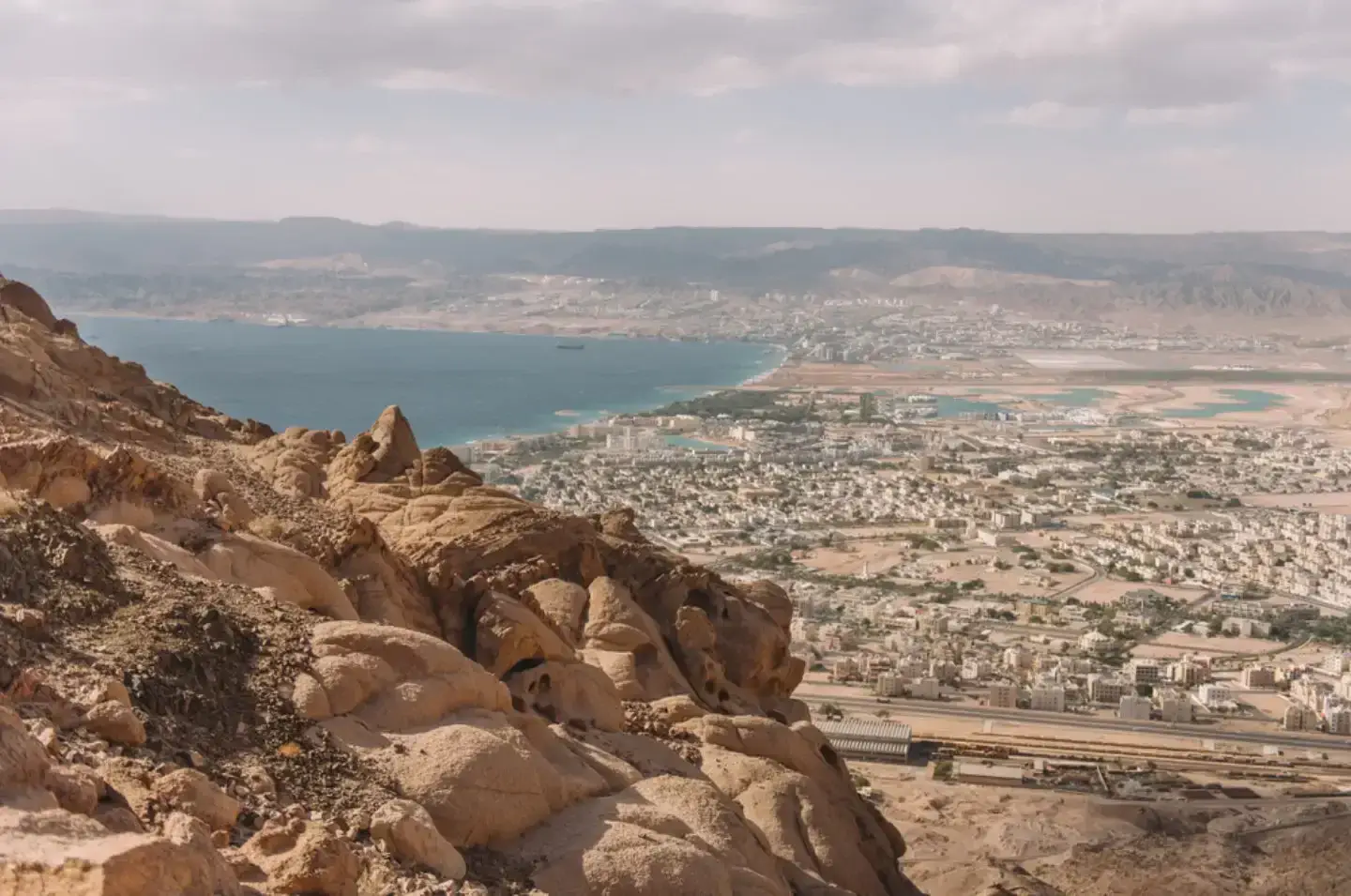 Panorama,Of,Aqaba.,Jordanian,Mountains.,Red,Sea,Aqaba,Bay